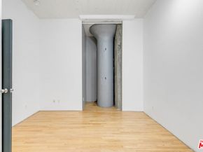 420 S San Pedro Street 218, Los Angeles CA 90013