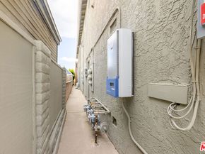 329 Thompson Avenue, Glendale CA 91201