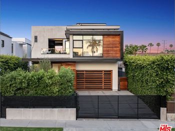 818 N Curson Avenue