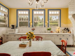 1130 Westchester Place, Los Angeles CA 90019