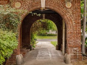 1130 Westchester Place, Los Angeles CA 90019