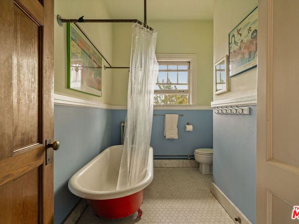 1130 Westchester Place, Los Angeles CA 90019