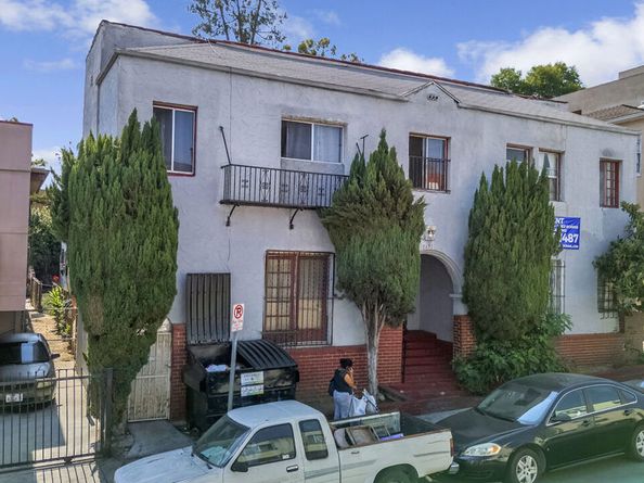 2651 S Manhattan Place, Los Angeles CA 90018