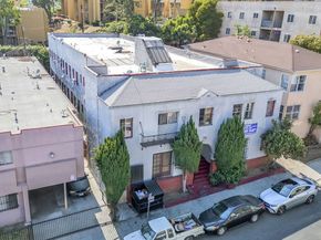 2651 S Manhattan Place, Los Angeles CA 90018