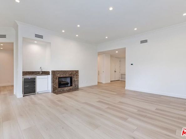 2264 Century, Los Angeles CA 90067