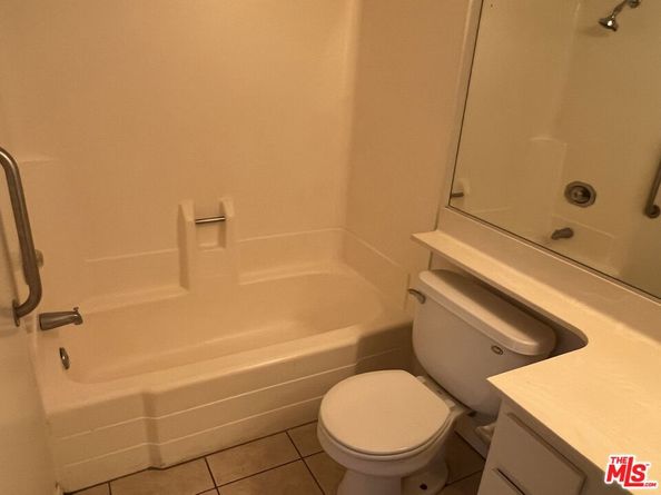 15070 Victory Boulevard 103, Van Nuys CA 91411