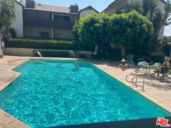 15070 Victory Boulevard 103, Van Nuys CA 91411