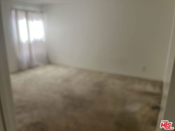 15070 Victory Boulevard 103, Van Nuys CA 91411