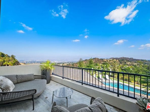 8545 Charl Lane, Los Angeles CA 90046