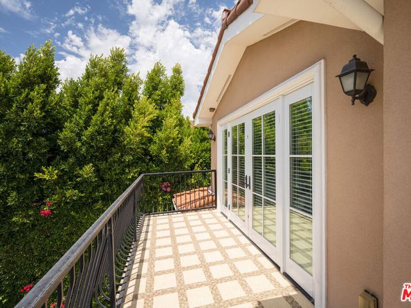 5966 ABERNATHY Drive, Los Angeles CA 90045