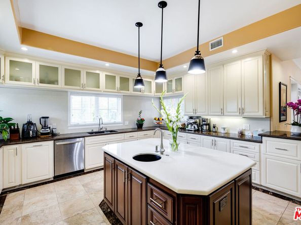 5966 ABERNATHY Drive, Los Angeles CA 90045