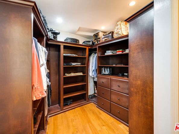 5966 ABERNATHY Drive, Los Angeles CA 90045