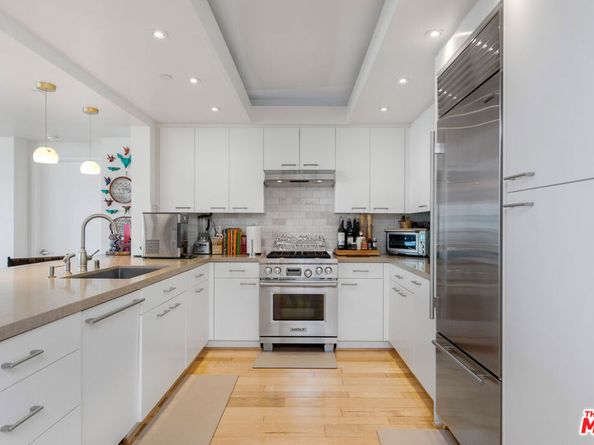 13600 MARINA POINTE Drive 812, Marina Del Rey CA 90292