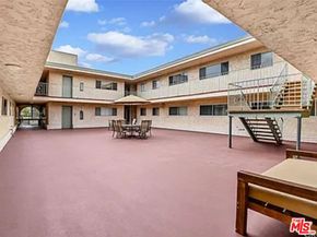 6771 Springpark Avenue 106A, Los Angeles CA 90056