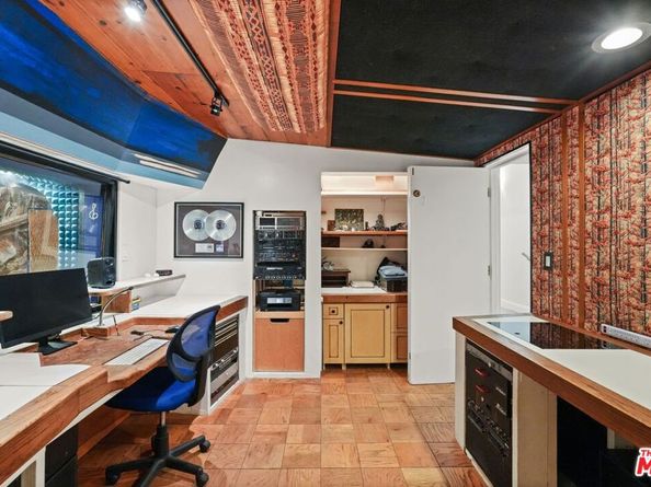 23608 Kathryn Avenue, Torrance CA 90505