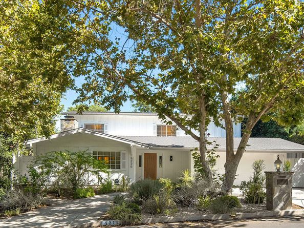 5220 Melvin Avenue, Tarzana CA 91356