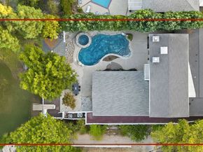 5220 Melvin Avenue, Tarzana CA 91356