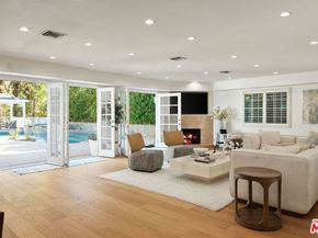 5220 Melvin Avenue, Tarzana CA 91356