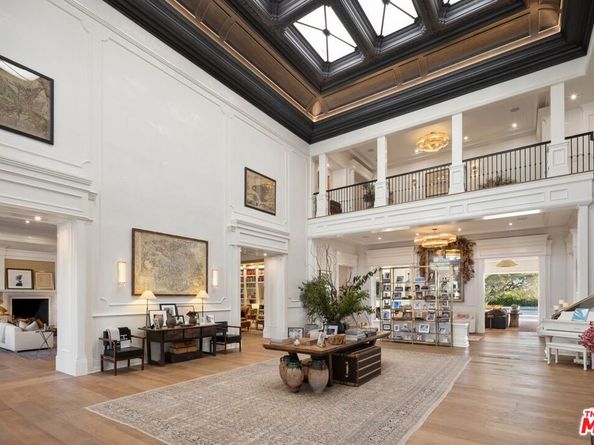 2571 Wallingford Drive, Beverly Hills CA 90210