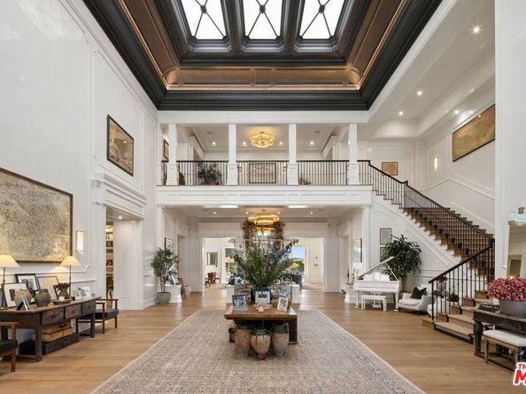 2571 Wallingford Drive, Beverly Hills CA 90210