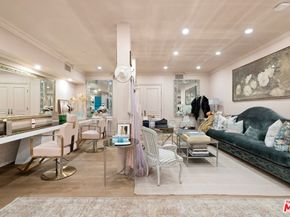 2571 Wallingford Drive, Beverly Hills CA 90210