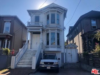 1032 Peralta Street