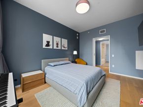 877 Francisco Street 1906, Los Angeles CA 90017