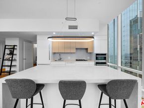 877 Francisco Street 1906, Los Angeles CA 90017