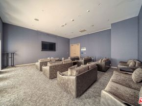 877 Francisco Street 1906, Los Angeles CA 90017