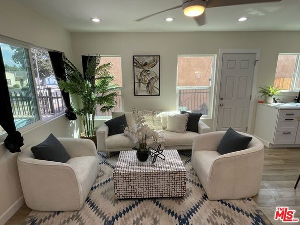 624 W 102nd Street, Los Angeles CA 90044