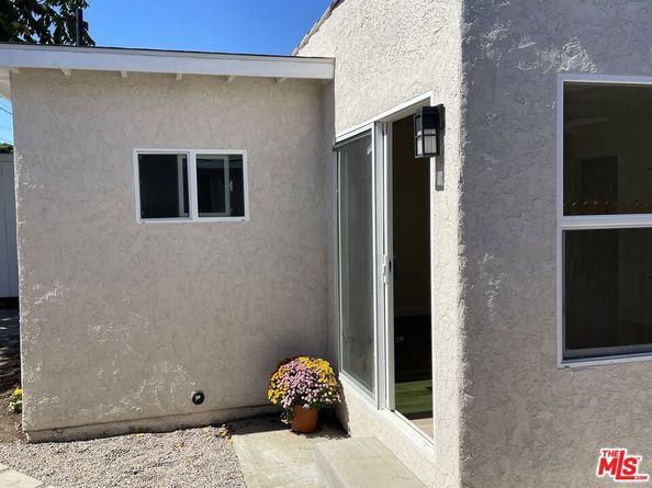 624 W 102nd Street, Los Angeles CA 90044