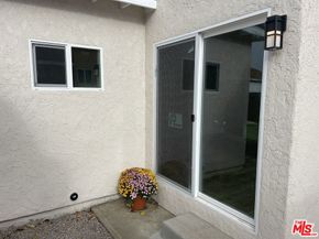 624 W 102nd Street, Los Angeles CA 90044