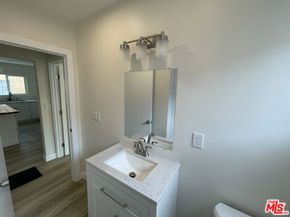 624 W 102nd Street, Los Angeles CA 90044