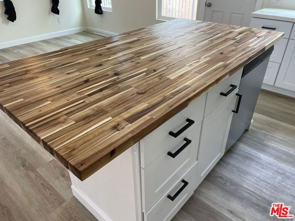 624 W 102nd Street, Los Angeles CA 90044