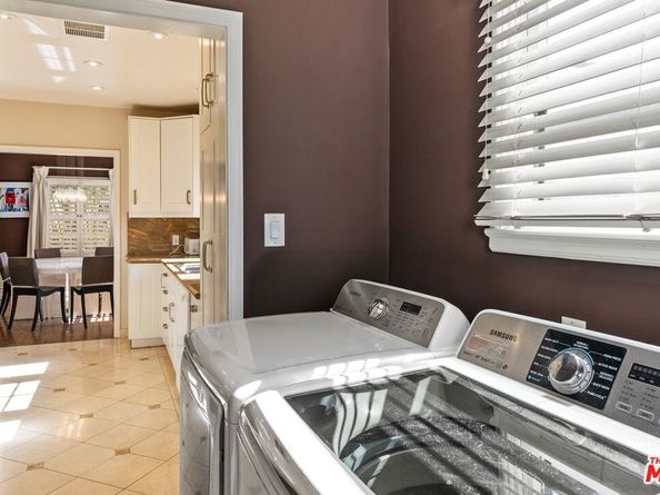 107 S Gardner Street, Los Angeles CA 90036