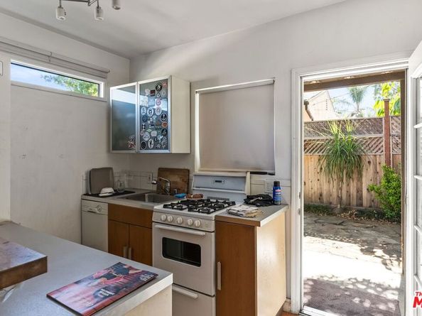 107 S Gardner Street, Los Angeles CA 90036