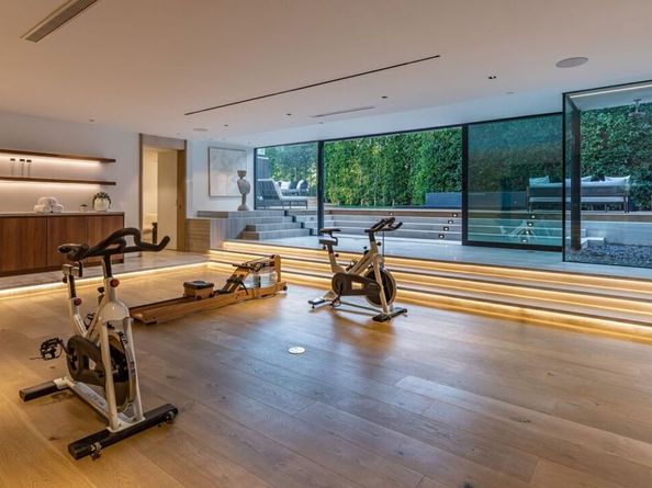 615 N Faring Road, Los Angeles CA 90077