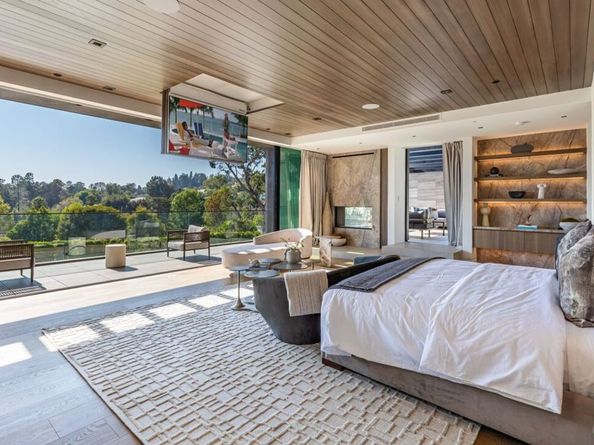 615 N Faring Road, Los Angeles CA 90077