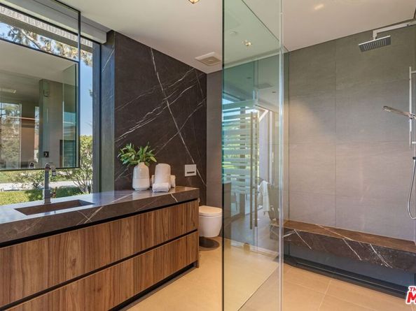 615 N Faring Road, Los Angeles CA 90077