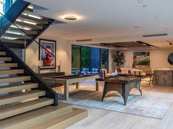 615 N Faring Road, Los Angeles CA 90077