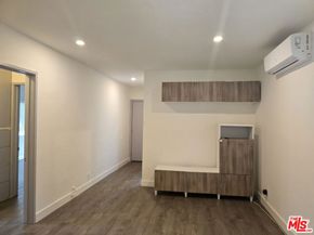 5710 Vineland Avenue, North Hollywood CA 91601