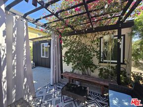 5710 Vineland Avenue, North Hollywood CA 91601