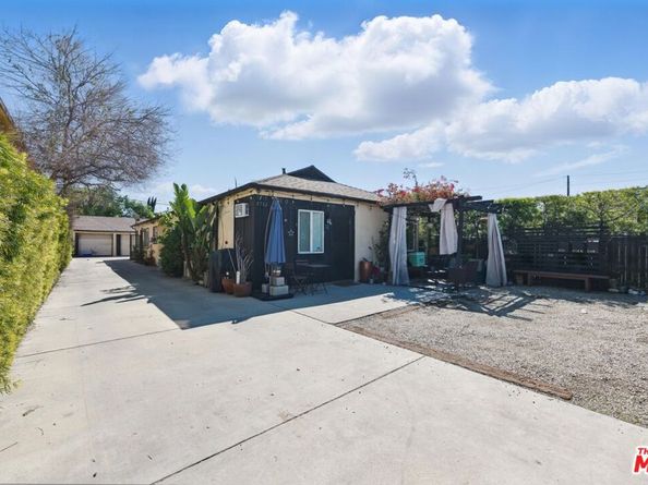 5710 Vineland Avenue, North Hollywood CA 91601