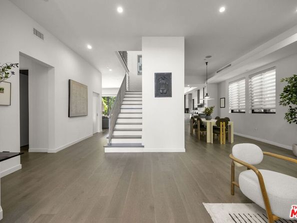 125 S Medio Drive, Los Angeles CA 90049
