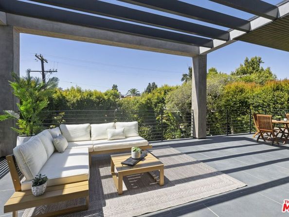 125 S Medio Drive, Los Angeles CA 90049