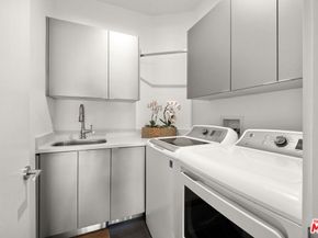 125 S Medio Drive, Los Angeles CA 90049