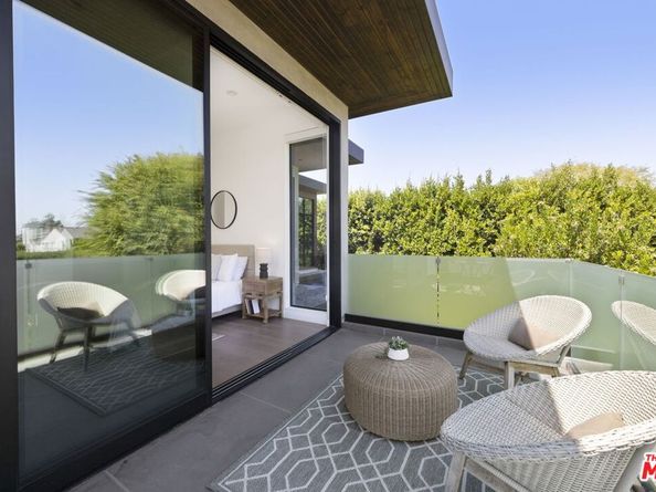 125 S Medio Drive, Los Angeles CA 90049