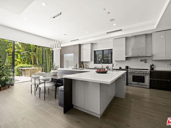 125 S Medio Drive, Los Angeles CA 90049