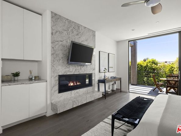 125 S Medio Drive, Los Angeles CA 90049