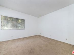 5139 Balboa Boulevard 9, Encino CA 91316